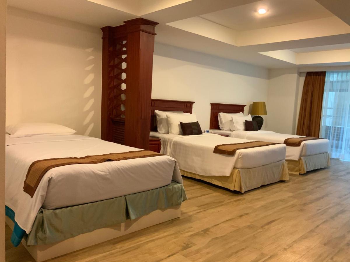 Pride Beach Resort - Adults Only Patong Eksteriør billede